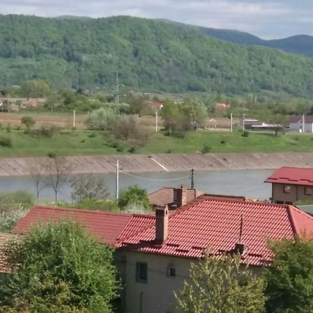 Apartament Cu 2 Camere Călimăneşti 外观 照片