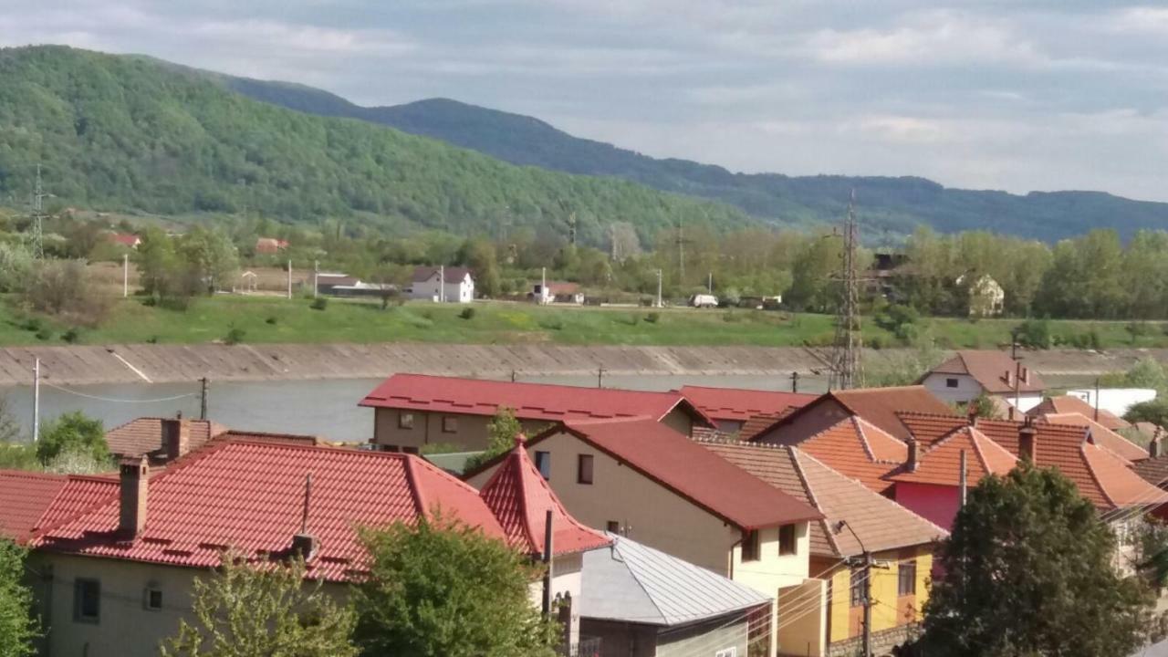 Apartament Cu 2 Camere Călimăneşti 外观 照片