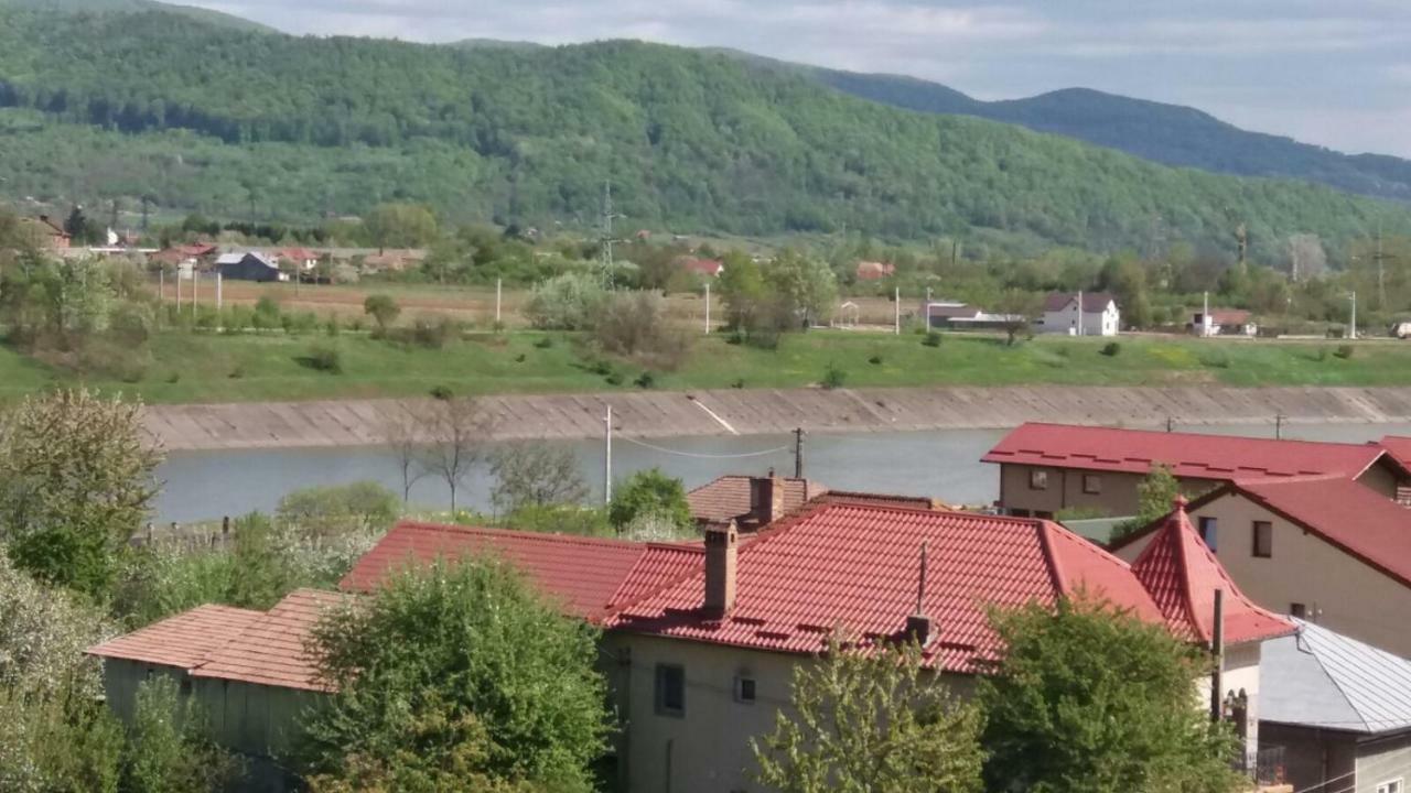Apartament Cu 2 Camere Călimăneşti 外观 照片